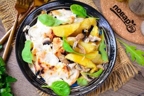 Куриные грудки с картошкой и грибами