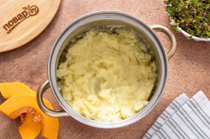 Пюре из тыквы и картофеля на кокосовых сливках Пюре из тыквы и картофеля на кокосовых сливках