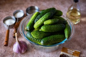 Огурцы, консервированные дольками Огурцы, консервированные дольками