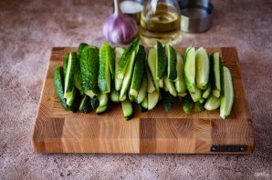 Огурцы, консервированные дольками Огурцы, консервированные дольками