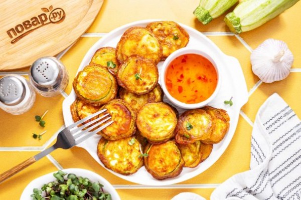 Кабачки в кляре с чесноком Кабачки в кляре с чесноком