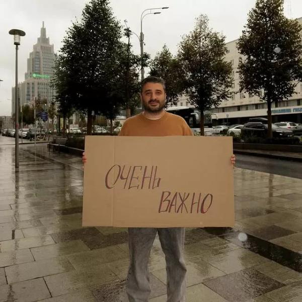 
                Лиза Моряк отметила 30-летие в компании Зепюр Прилучной            
