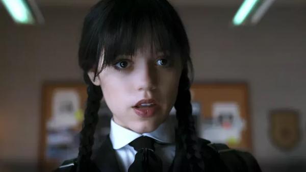 
                Дженну Ортегу осудили за неуважительное отношение к коллегам по сериалу "Уэнсдэй"            