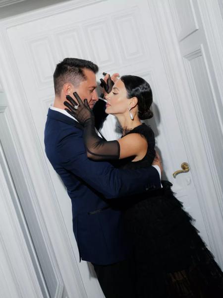
                Прилучные, Чадовы, Дава и Мари Краймбрери: звездные пары на HELLO! GALA AWARDS х DIMA BILAN CELEBRATION            