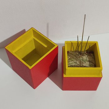 Игольница из картона: пошаговый мастер-класс
Игольница из картона: пошаговый мастер-класс
