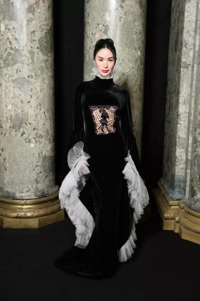 
                Кристина Милиан, Анна Нетребко, Лилия Рах: гости показа YANINA Couture на Неделе высокой моды в Париже             