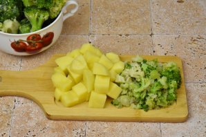 Картофельный суп с брокколи Картофельный суп с брокколи