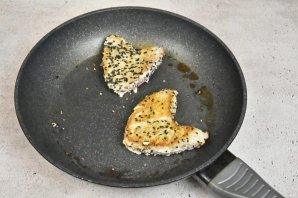 Теплый салат с тунцом Теплый салат с тунцом