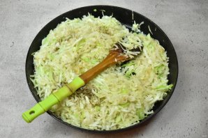 Начинка из фарша и капусты для блинов