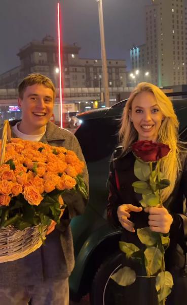 Надежда Сысоева впервые показала 25-летнего возлюбленного
Надежда Сысоева впервые показала 25-летнего возлюбленного