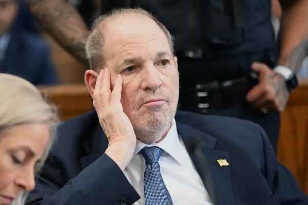 
                Харви Вайнштейн дал первое интервью из тюрьмы            