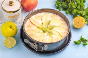 Безумно вкусный и простой пирог с фруктами Безумно вкусный и простой пирог с фруктами