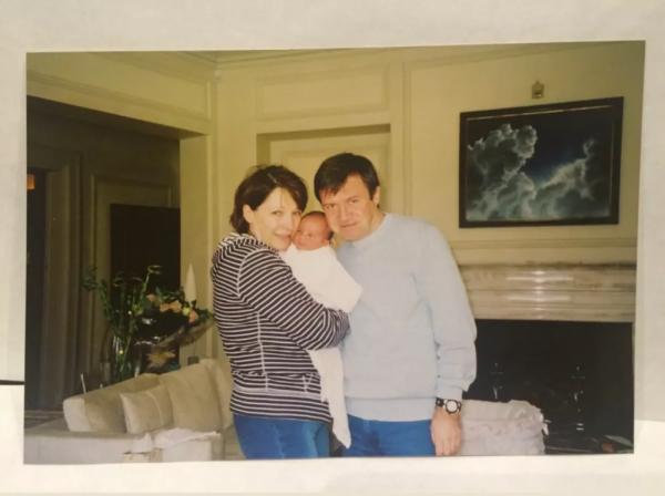 
                Внучка Бориса Ельцина опубликовала кадры с возлюбленным в день своего 24-летия            