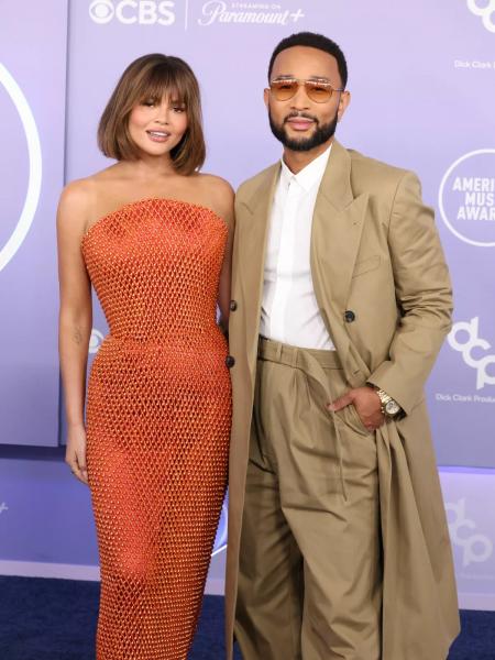 
                Дэвид Гетта, Хилари Дафф, Джон Ледженд и Биби Рекса на премии American Music Awards 2026            