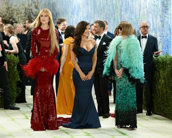 
                Бейонсе, Рианна, Хейли Бибер, Ким Кардашьян: звездные гости Met Gala 2026            