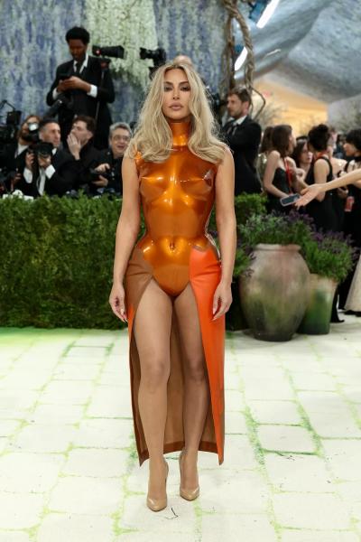
                Бейонсе, Рианна, Хейли Бибер, Ким Кардашьян: звездные гости Met Gala 2026            