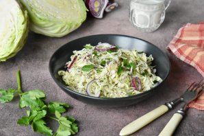 "Коулслоу" с маком "Коулслоу" с маком