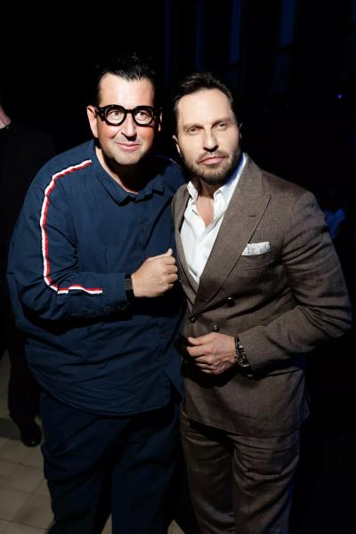Zivert, Лиза Арзамасова, Федор Смолов и Карина Истомина: гости модного показа в Москве
Zivert, Лиза Арзамасова, Федор Смолов и Карина Истомина: гости модного показа в Москве