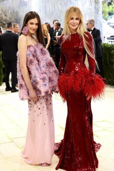 
                Бейонсе, Рианна, Хейли Бибер, Ким Кардашьян: звездные гости Met Gala 2026            