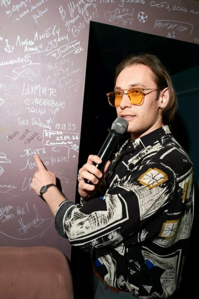 IOWA, The Hatters, Покрас Лампас и другие селебрити на звездной вечеринке HELLO! в Санкт-Петербурге
IOWA, The Hatters, Покрас Лампас и другие селебрити на звездной вечеринке HELLO! в Санкт-Петербурге