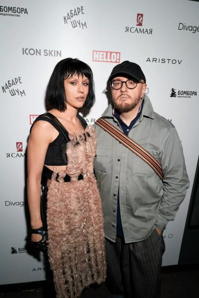 IOWA, The Hatters, Покрас Лампас и другие селебрити на звездной вечеринке HELLO! в Санкт-Петербурге
IOWA, The Hatters, Покрас Лампас и другие селебрити на звездной вечеринке HELLO! в Санкт-Петербурге
