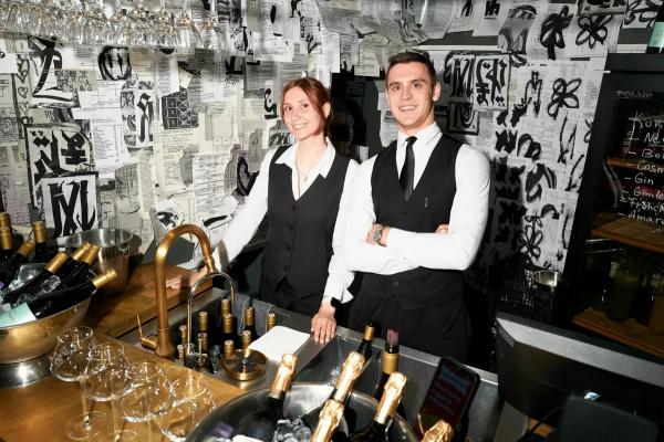 IOWA, The Hatters, Покрас Лампас и другие селебрити на звездной вечеринке HELLO! в Санкт-Петербурге
IOWA, The Hatters, Покрас Лампас и другие селебрити на звездной вечеринке HELLO! в Санкт-Петербурге