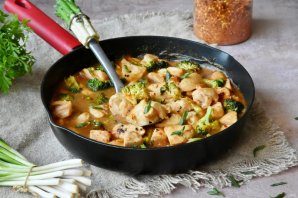 Курица с брокколи в соусе терияки Курица с брокколи в соусе терияки