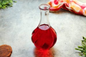 Наливка из крыжовника и чёрной смородины