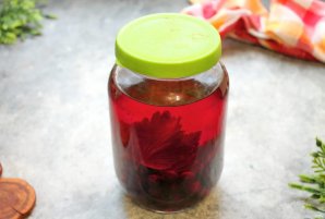 Настойка из черной смородины на спирту