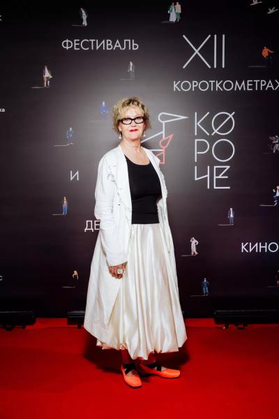 
                Любовь Аксенова, Лянка Грыу, Елизавета Боярская: звездные гости закрытия фестиваля "Короче"            