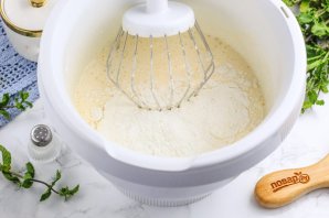 Творожный торт со сгущенкой Творожный торт со сгущенкой
